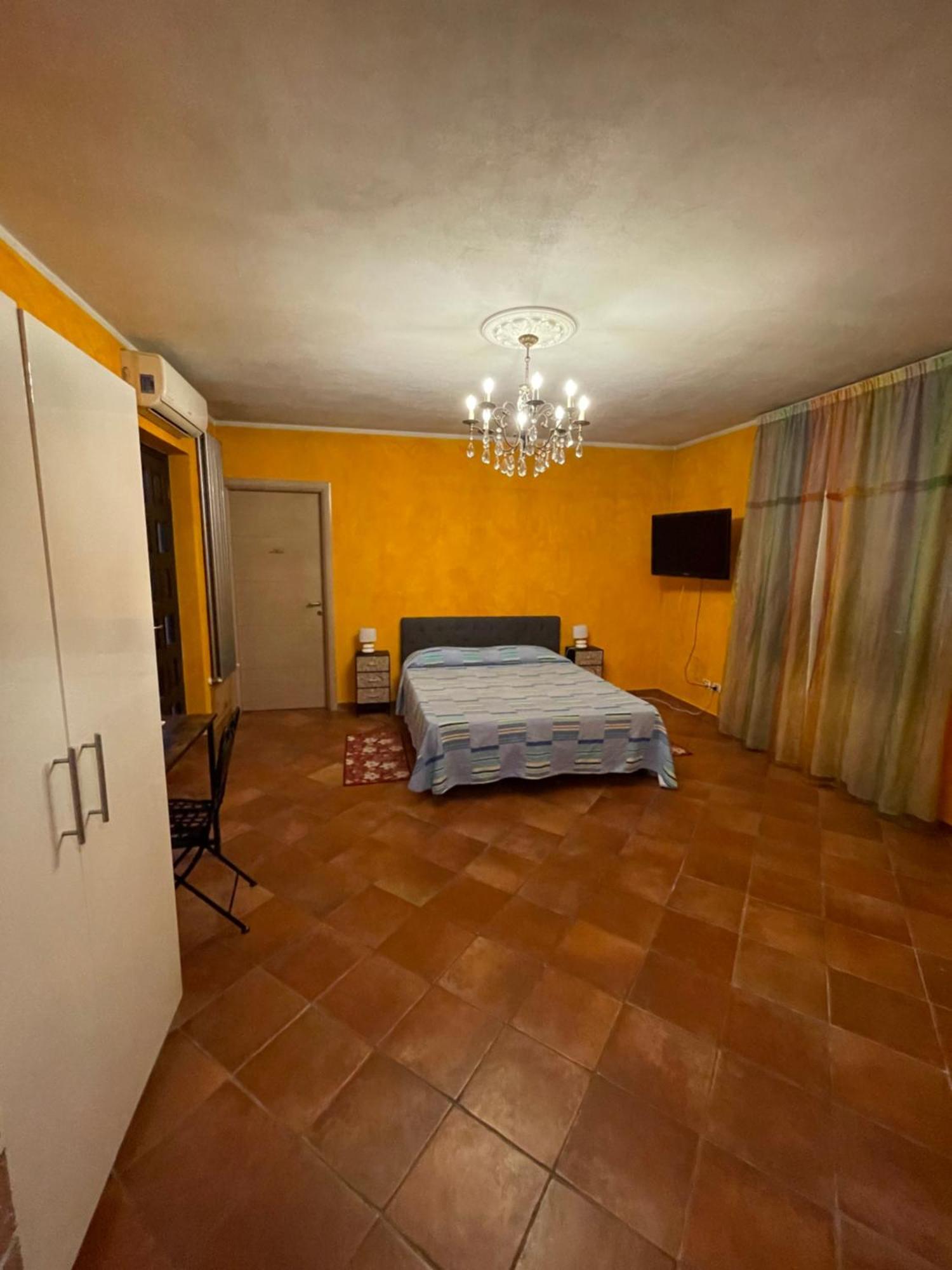 Court Inn Galliate Luaran gambar